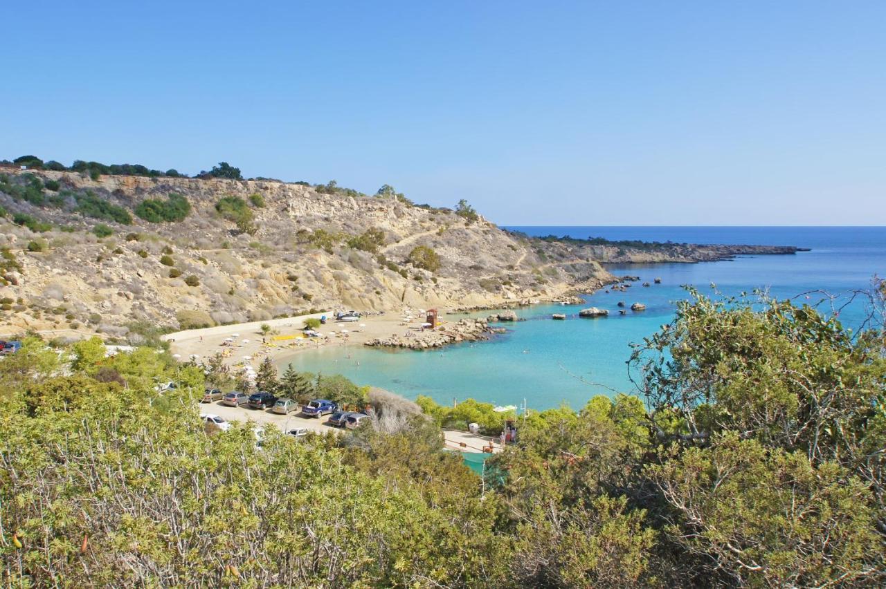 Villa Queen Isabella Протарас Екстериор снимка
