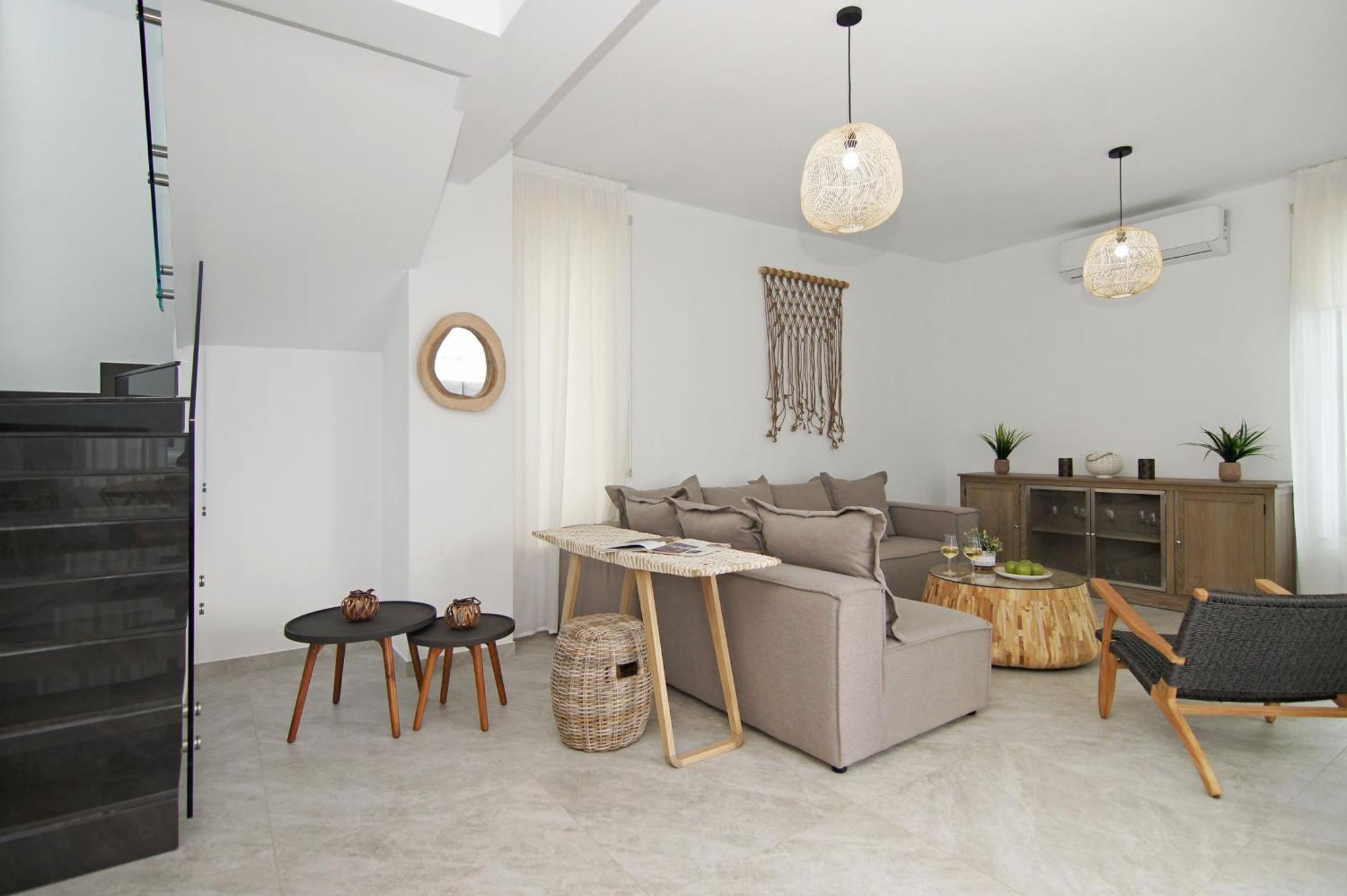 Villa Queen Isabella Протарас Екстериор снимка